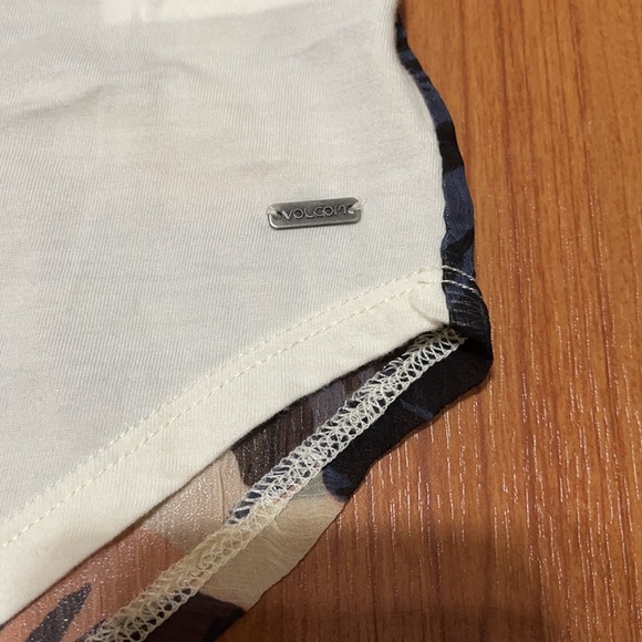 Volcom tank top - Picture 2 of 4